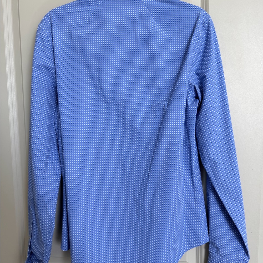 Van Heusen Button Down Blue Patterned Shirt Size Small - Picture 2 of 4